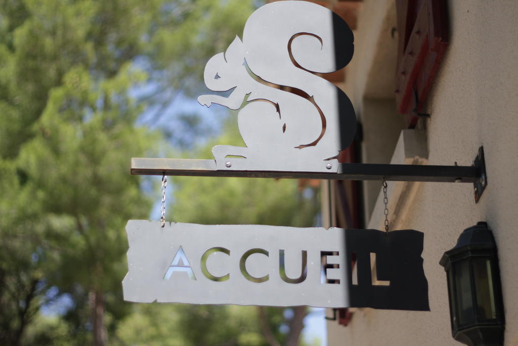 Hotel Le Mas Des Ecureuils Aix-en-Provence Ngoại thất bức ảnh