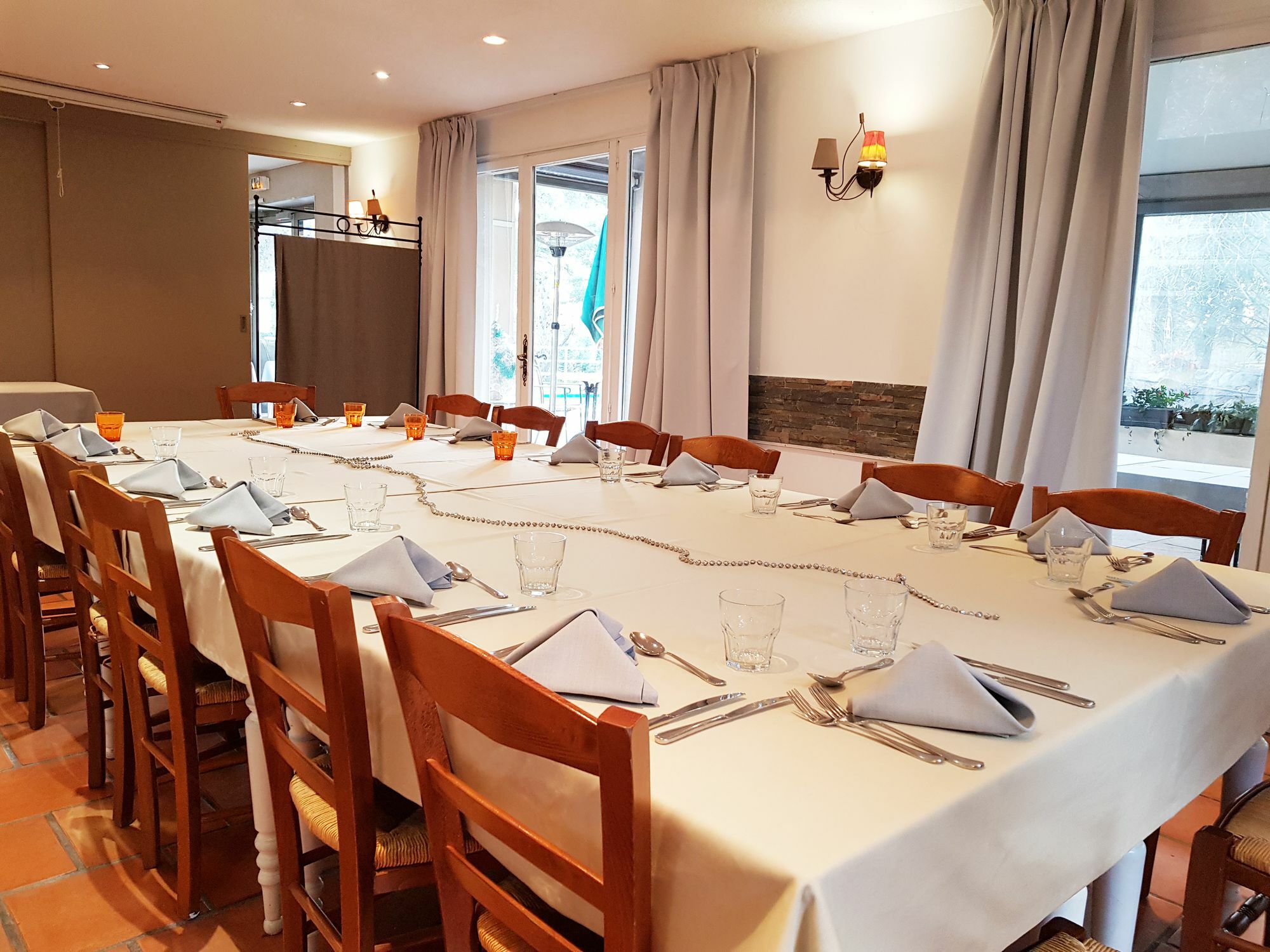 Hotel Le Mas Des Ecureuils Aix-en-Provence Ngoại thất bức ảnh